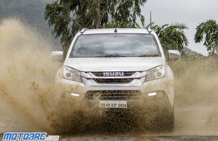 Isuzu MUX India Review : Have it Raw