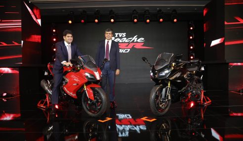 The TVS Akula concept that we had been waiting for, is here christened as TVS Apache RR310