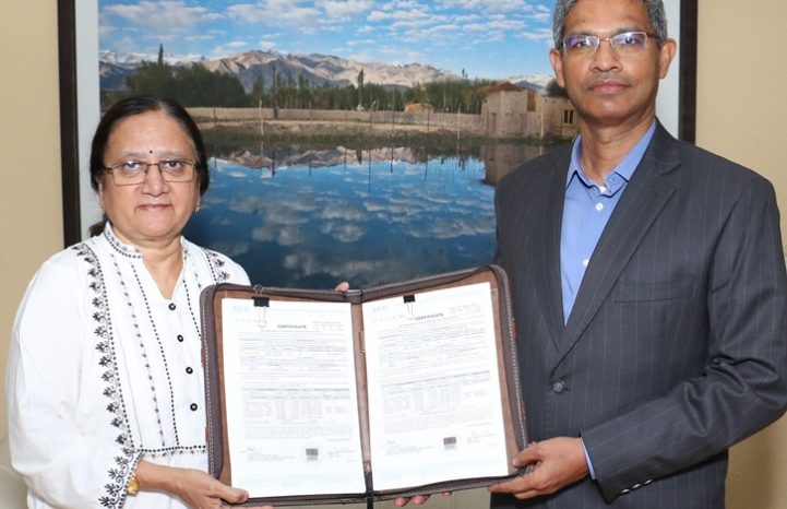 Ashok Leyland becomes the first Indian CV maker to get BS-VI certification for its Full Range of Heavy Duty Trucks