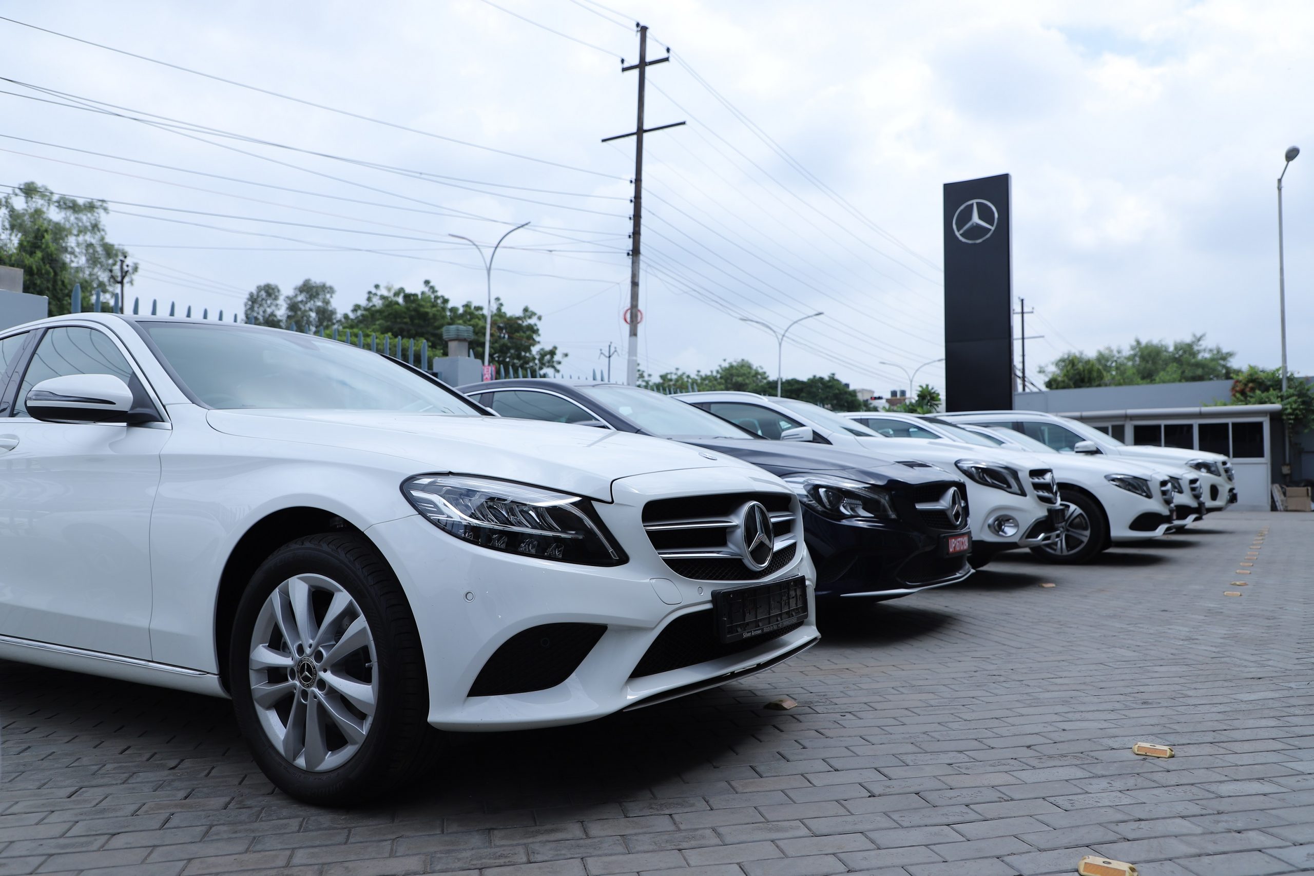 Mercedes-Benz India delivers a record 550 new cars during Navratri & Dussehra