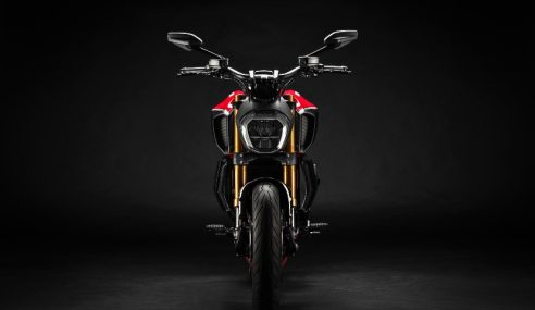 Ducati launches BS6 Panigale V4, Diavel 1260 in India