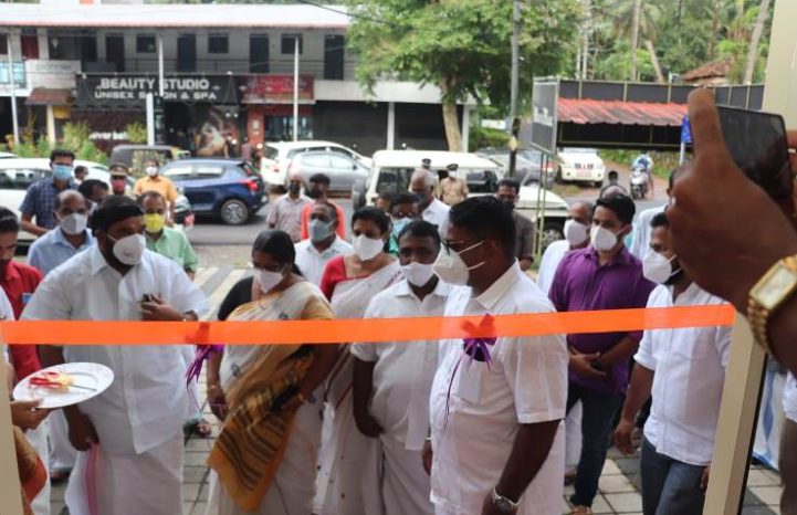 Komaki Electric opens its 300th dealership