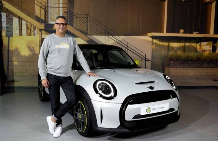 MINI 3-Door Cooper SE electric launched in India at Rs. 47.20 Lakh