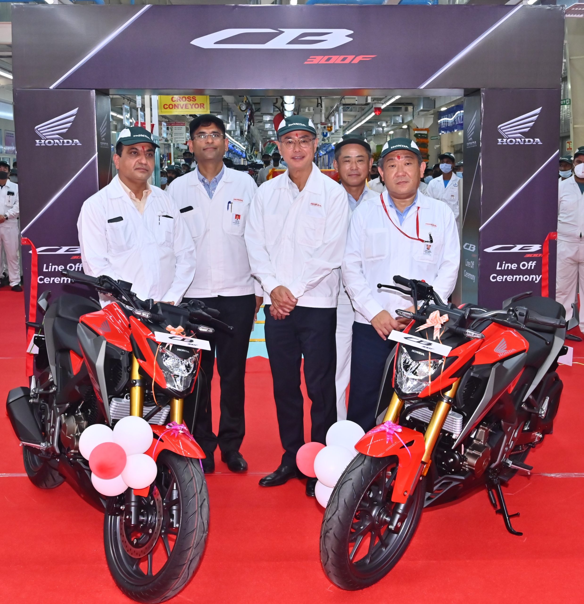 Honda Motorcycle rolls out CB300F from Vithalapur plant