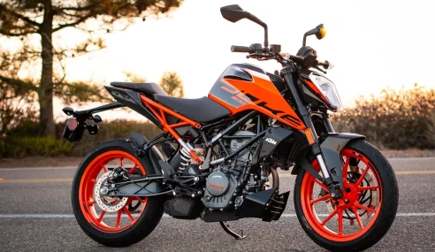 KTM 200 Duke Launched At Rs 1.96 Lakh – Gets New LED Headlight