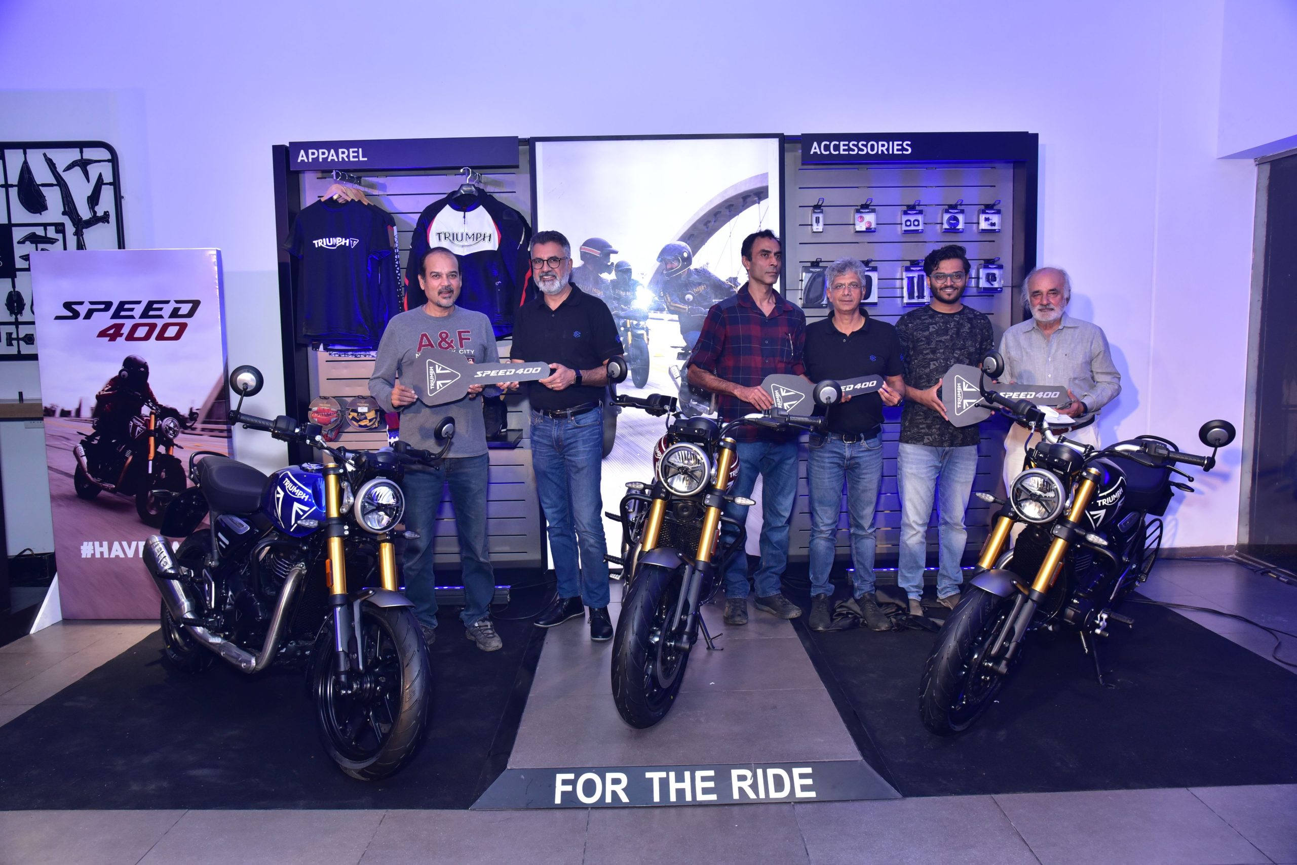 First Triumph Speed 400 delivered at B. U. Bhandari dealership, Pune